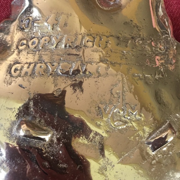 Virginia metal crafter brass chrysanthemum ashtray - Picture 3 of 4